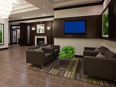Holiday Inn Express & Suites New Liskeard Exterior photo