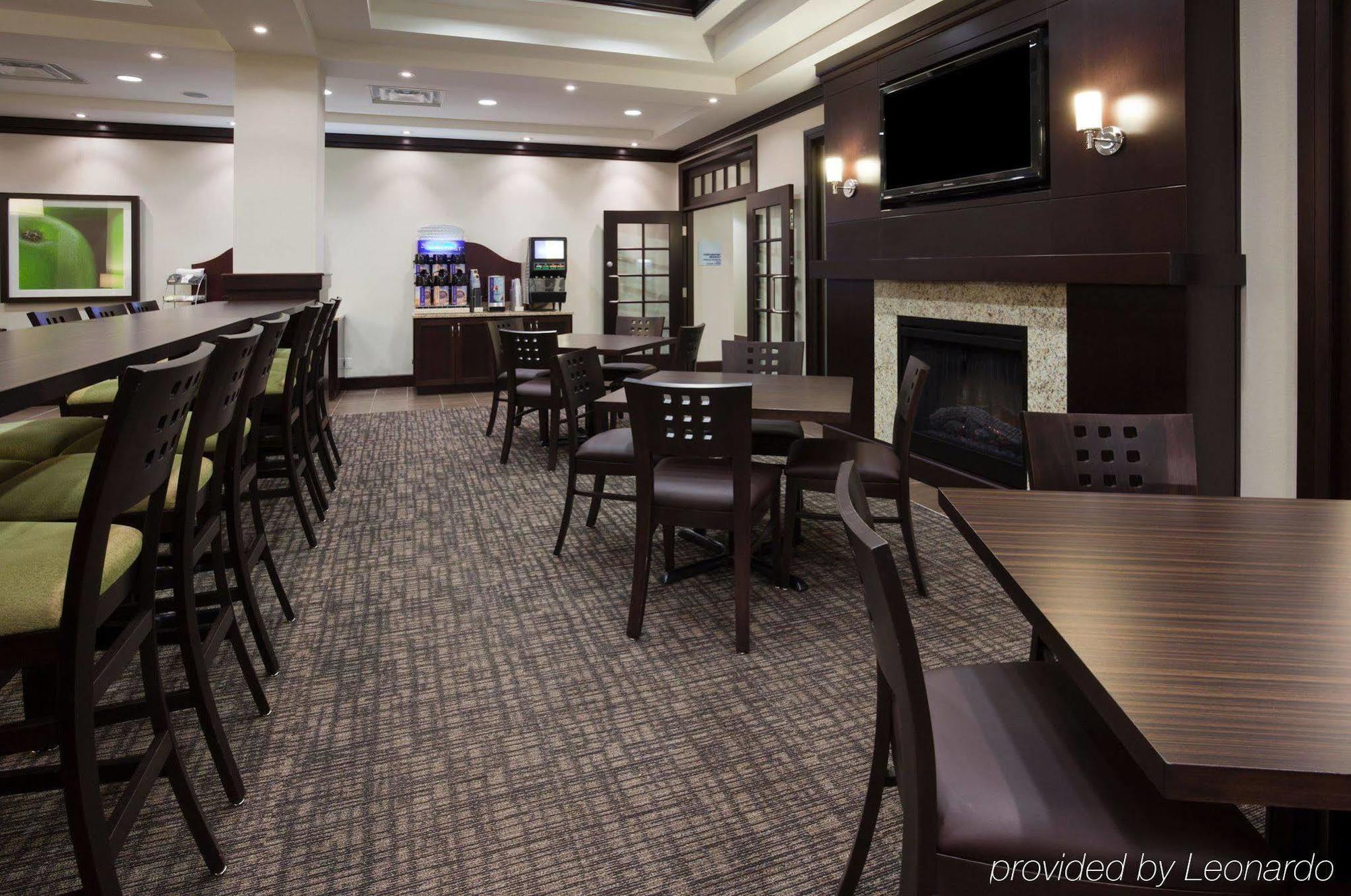 Holiday Inn Express & Suites New Liskeard Restaurant photo